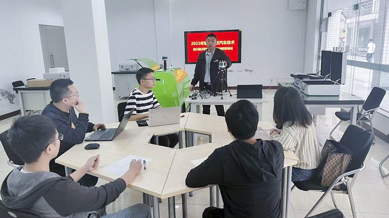 叉车实操培训哪家好